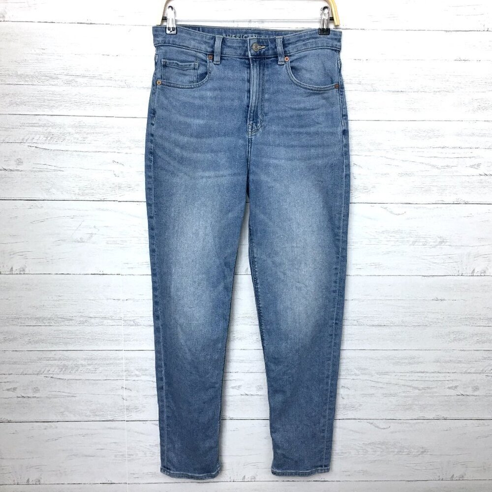American Eagle Women's Jeans Mom Jean Straight Leg size 6 length 29"